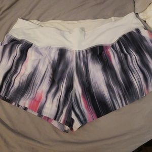 Lululemon shorts 8